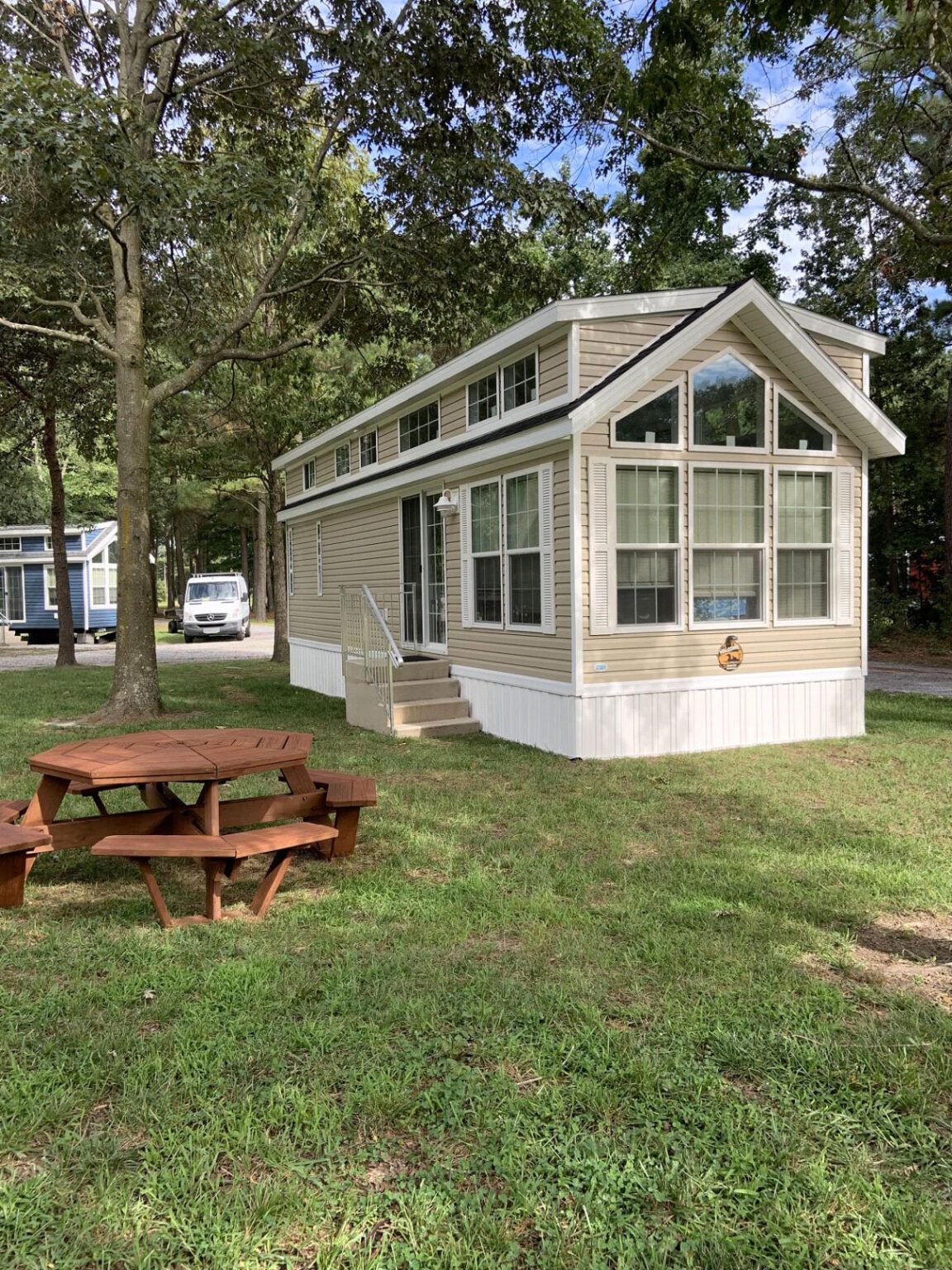 Tiny House Cabin - Adventures Await Retreat
